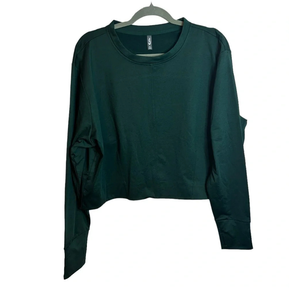 NWOT MTA SPORT CROPPED WORKOUT TOP